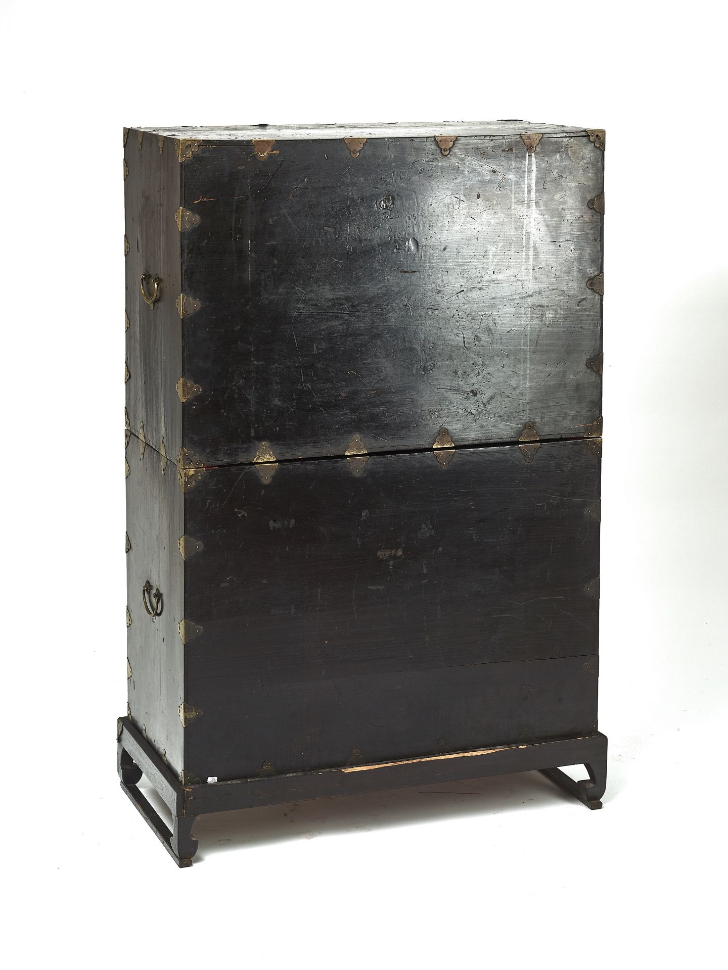 A KOREAN PORTABLE 'DOUBLE' CABINET, 19TH CENTURY - Image 6 of 6