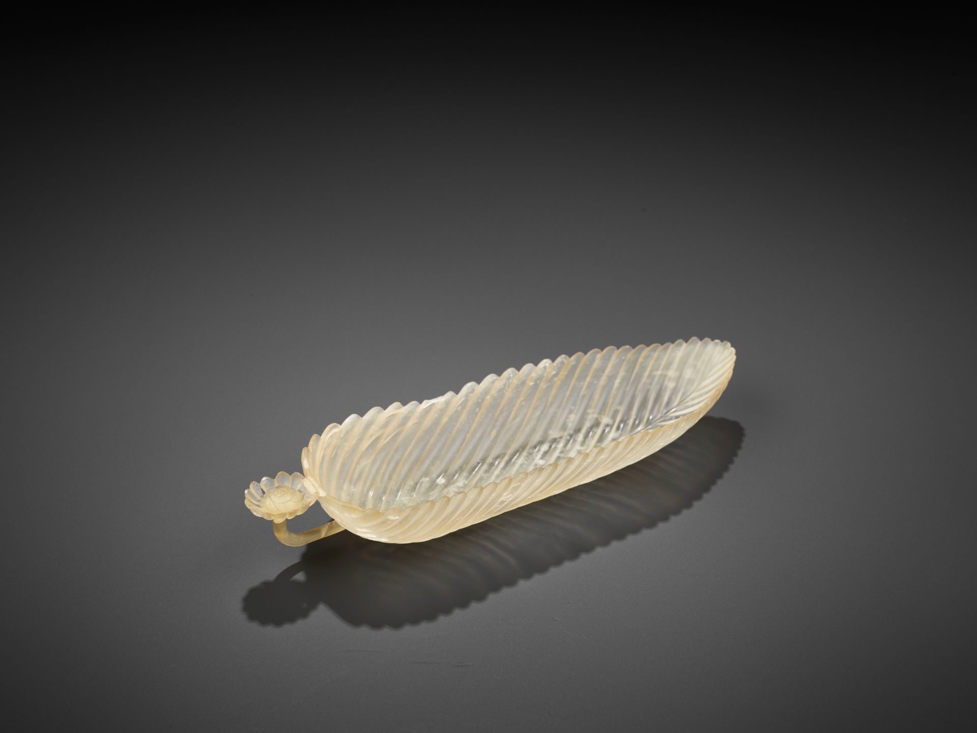 A LEAF-SHAPED AGATE TRAY, MUGHAL-STYLE, QING DYNASTY - Image 8 of 12