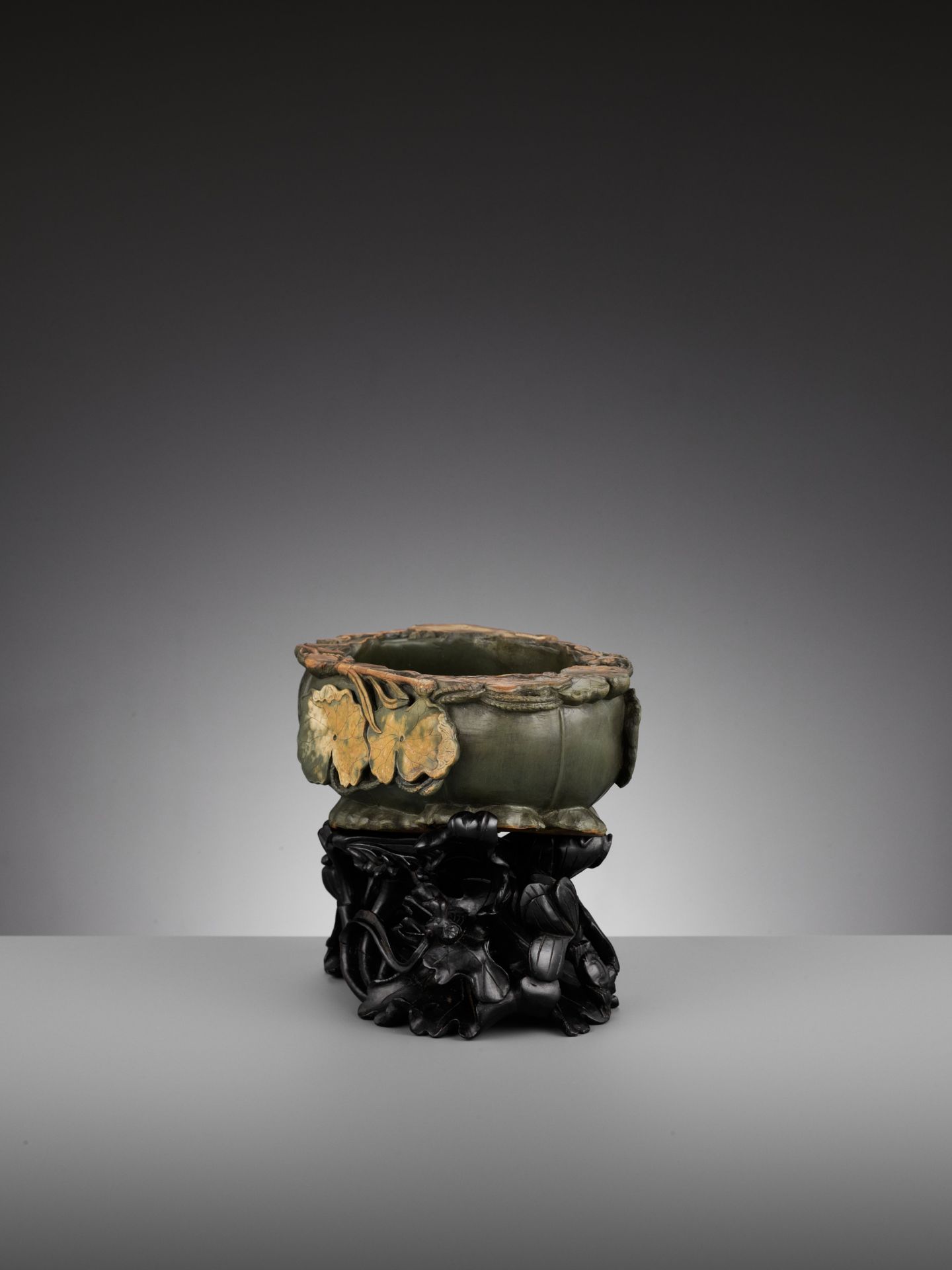 A LARGE DUAN STONE 'LOTUS POND' BASIN, QING DYNASTY - Image 6 of 14