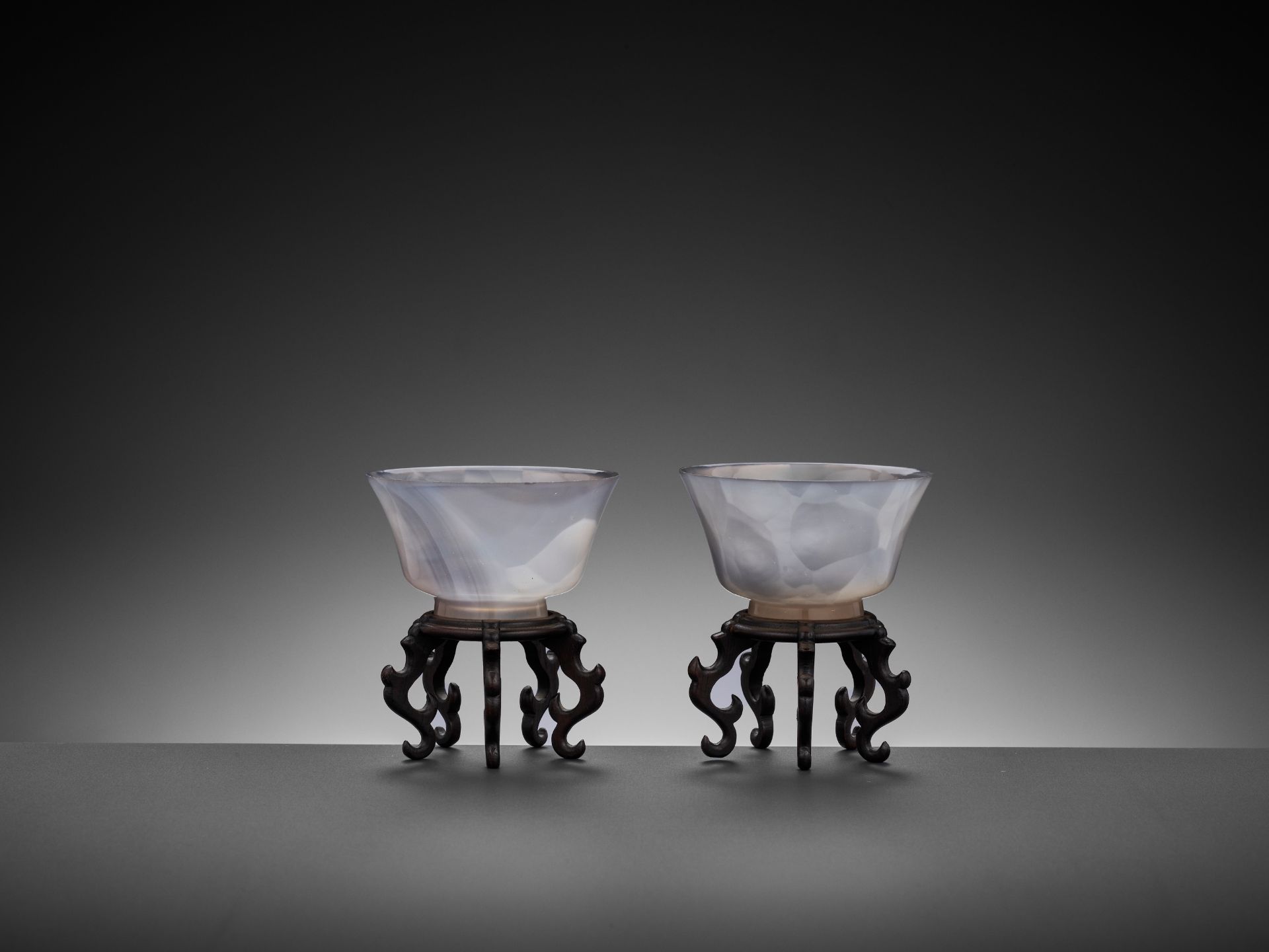 A PAIR OF AGATE CUPS, QING DYNASTY - Image 4 of 7