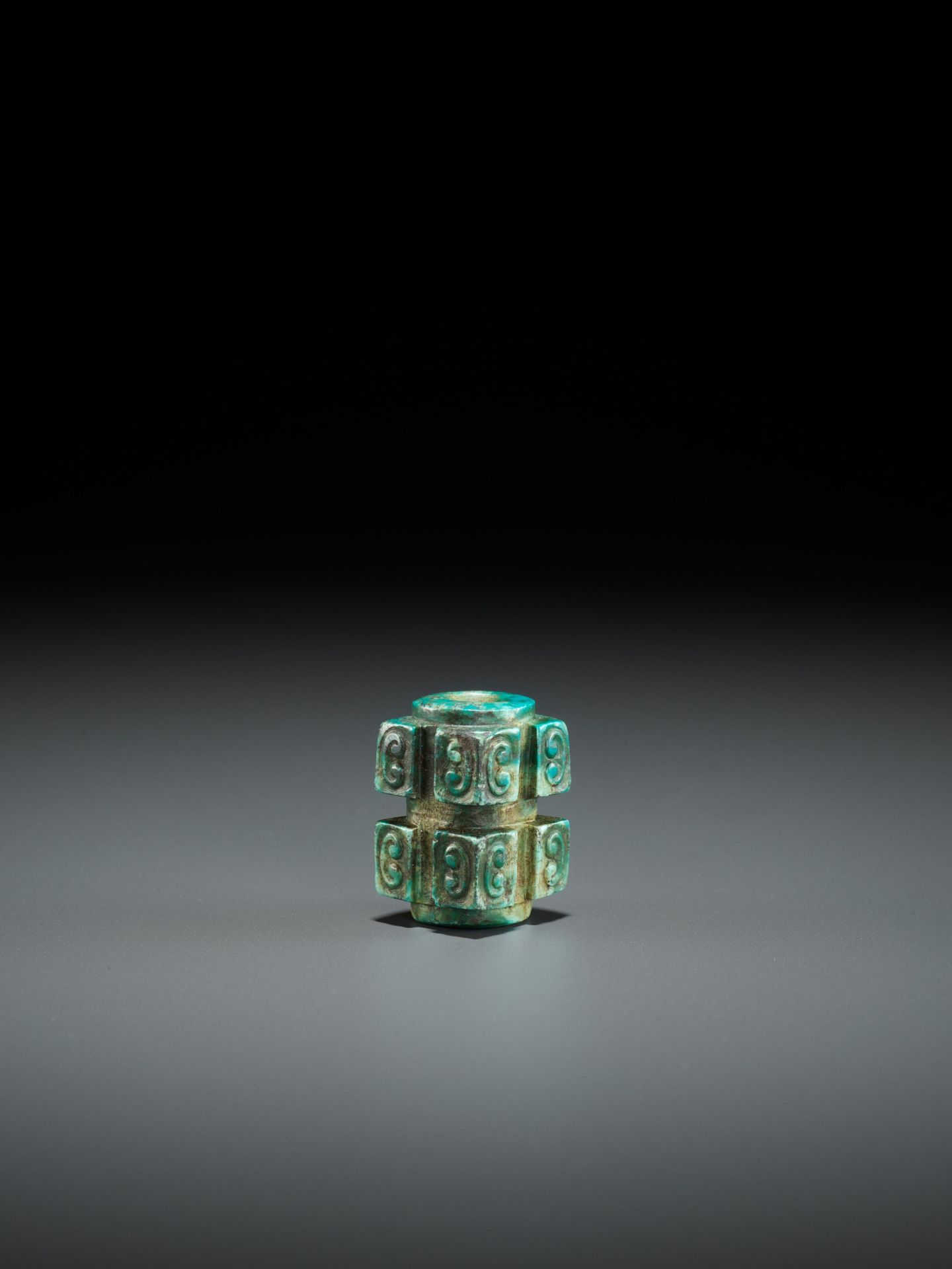 A TURQUOISE CONG-FORM BEAD, SHANG TO WESTERN ZHOU DYNASTY - Image 3 of 9