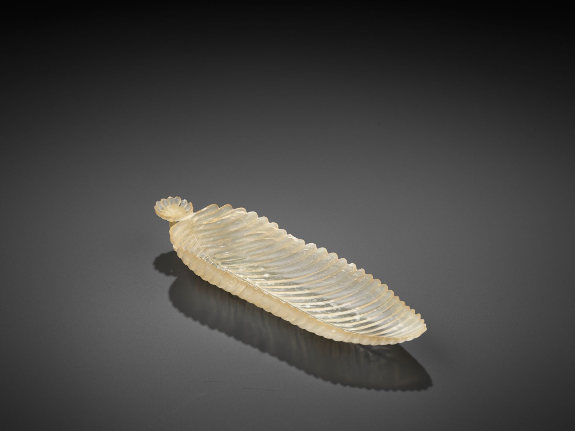 A LEAF-SHAPED AGATE TRAY, MUGHAL-STYLE, QING DYNASTY - Bild 9 aus 12