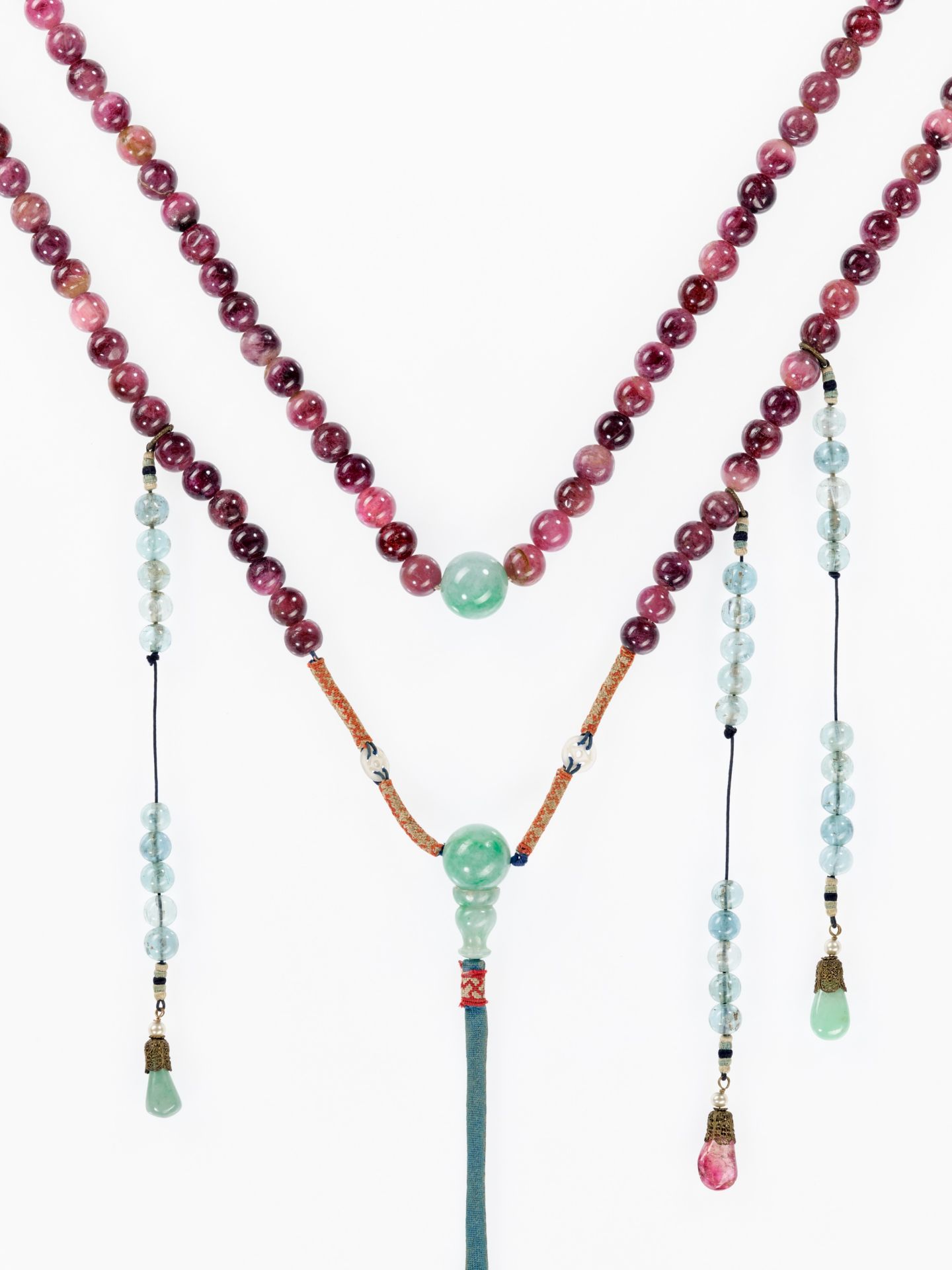 AN IMPRESSIVE TOURMALINE COURT NECKLACE, CHAOZHU, MID-QING - Image 6 of 14