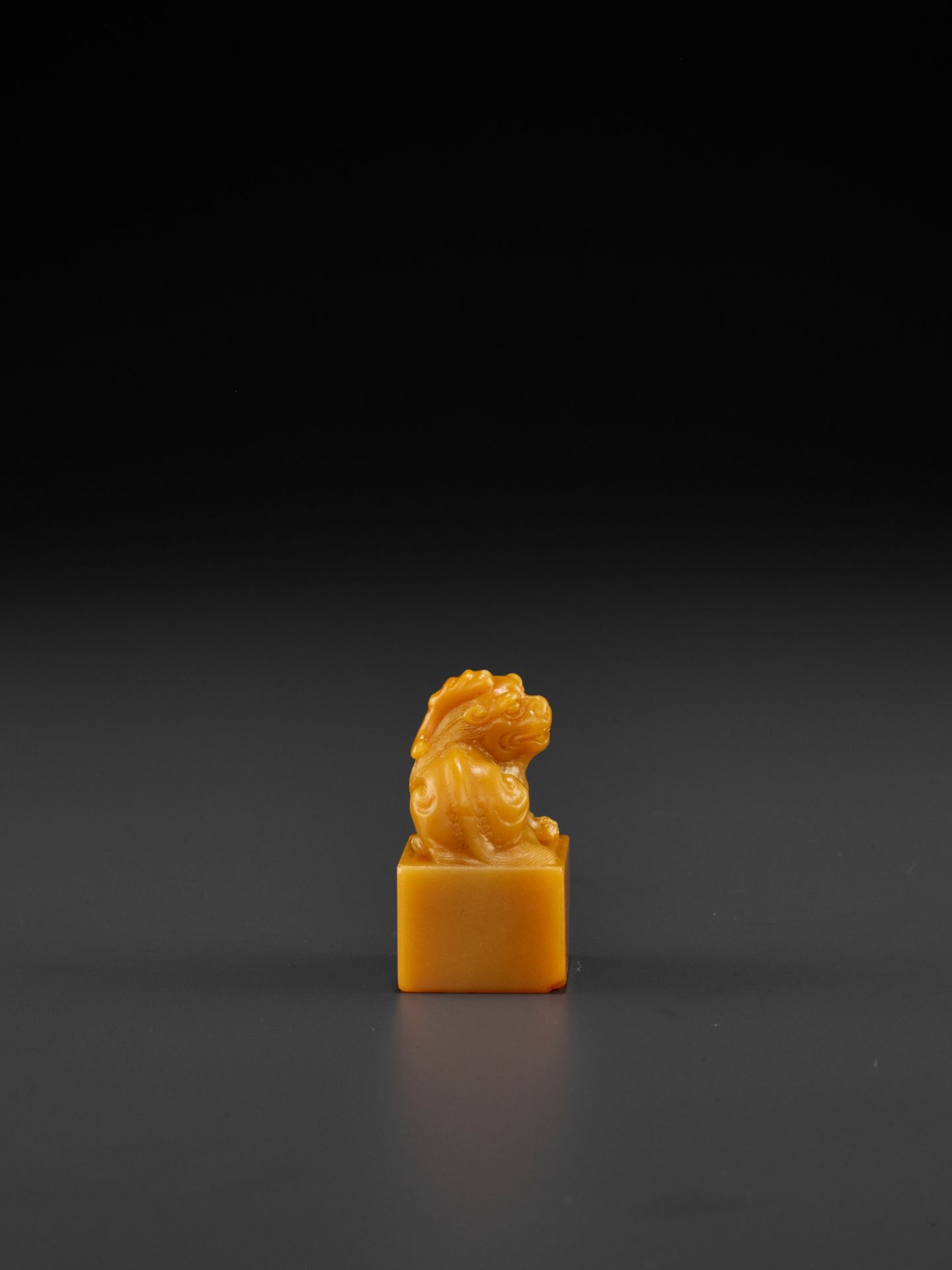 A CARVED TIANHUANG 'QILIN' SEAL FOR WEN XIANG, QING DYNASTY - Bild 13 aus 14