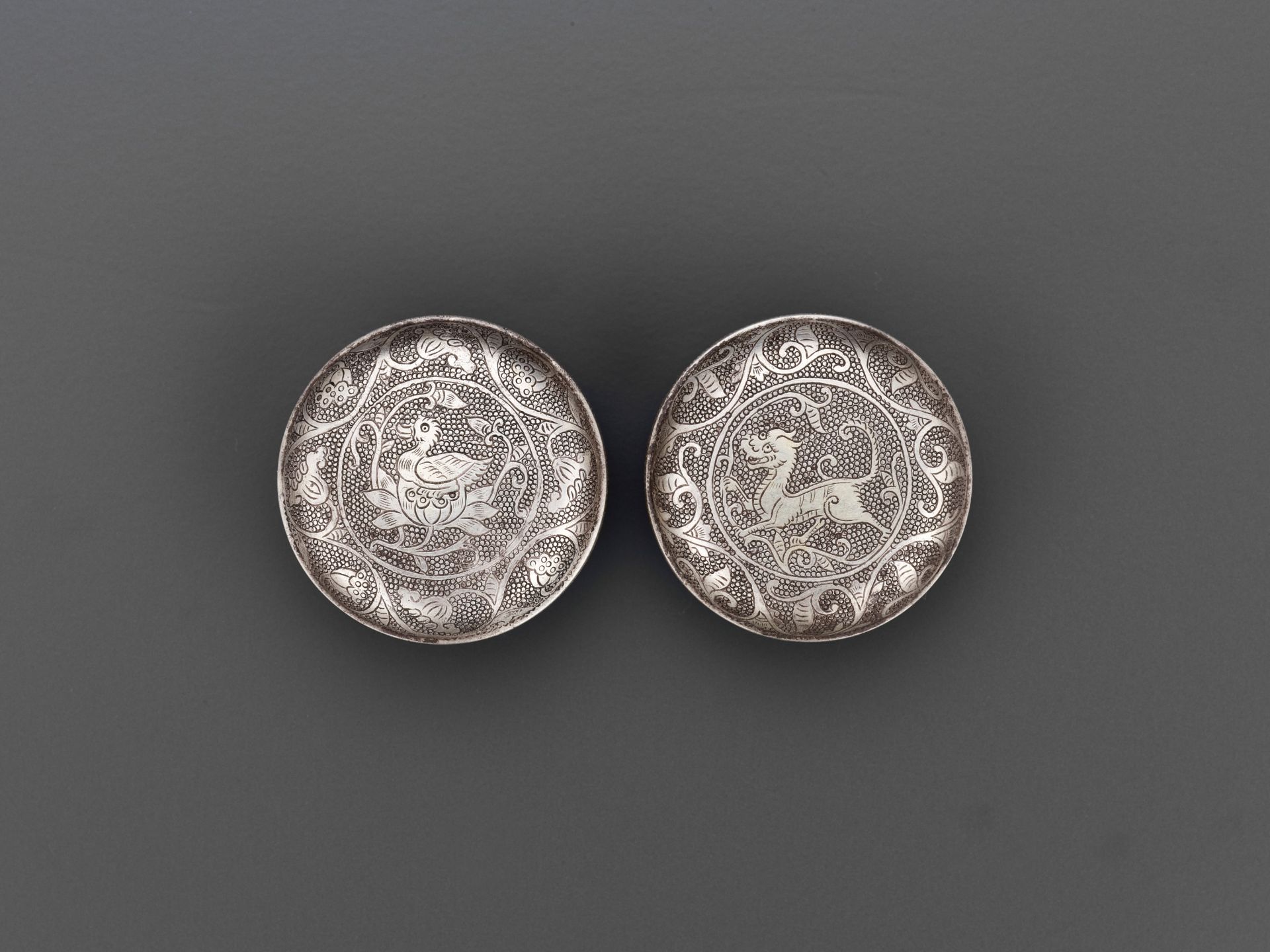 A 'MANDARIN DUCK' SILVER BOX AND COVER, TANG DYNASTY