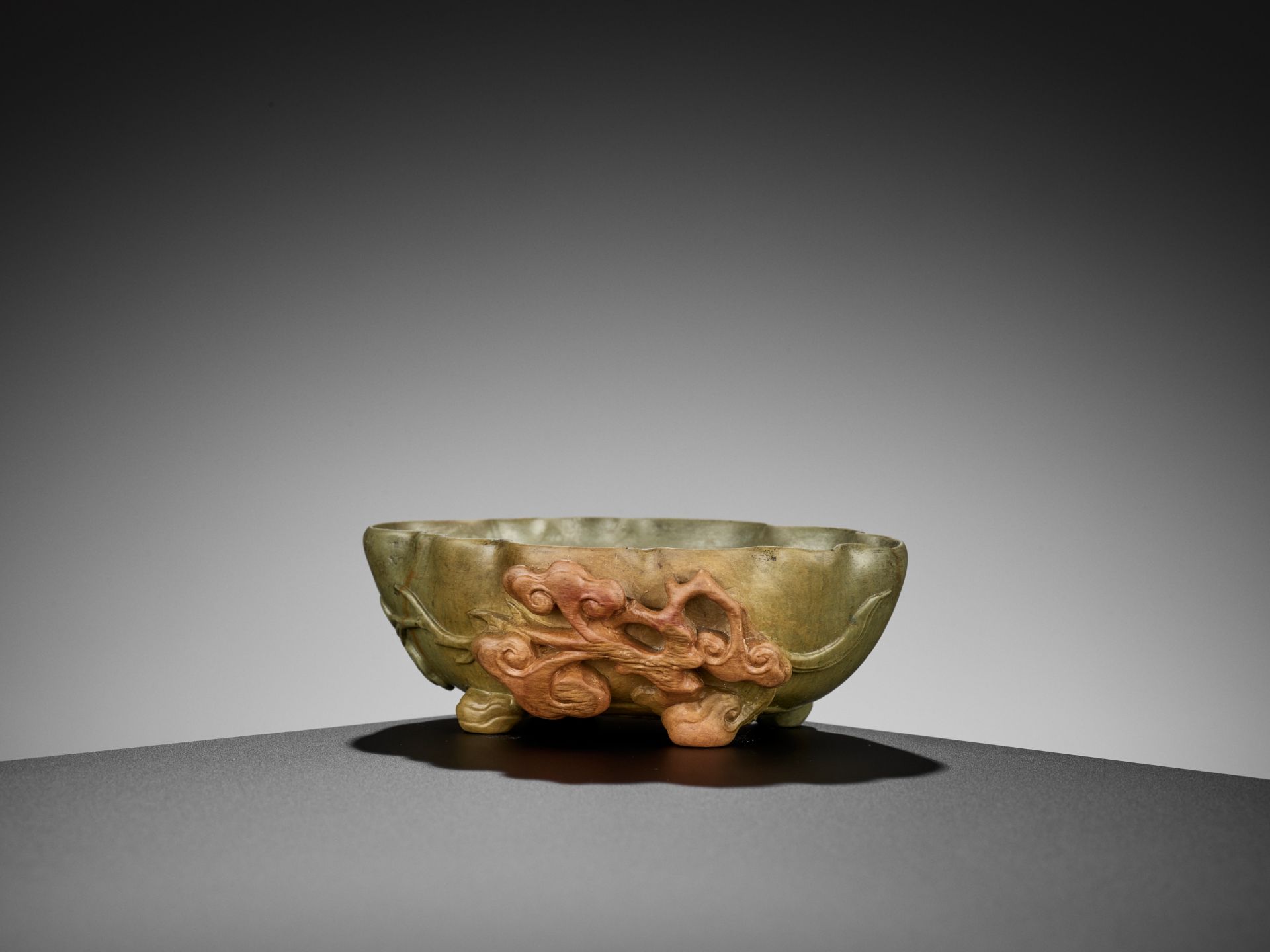 A DUAN STONE 'BAT AND LINGZHI' WASHER, QING DYNASTY - Image 5 of 10