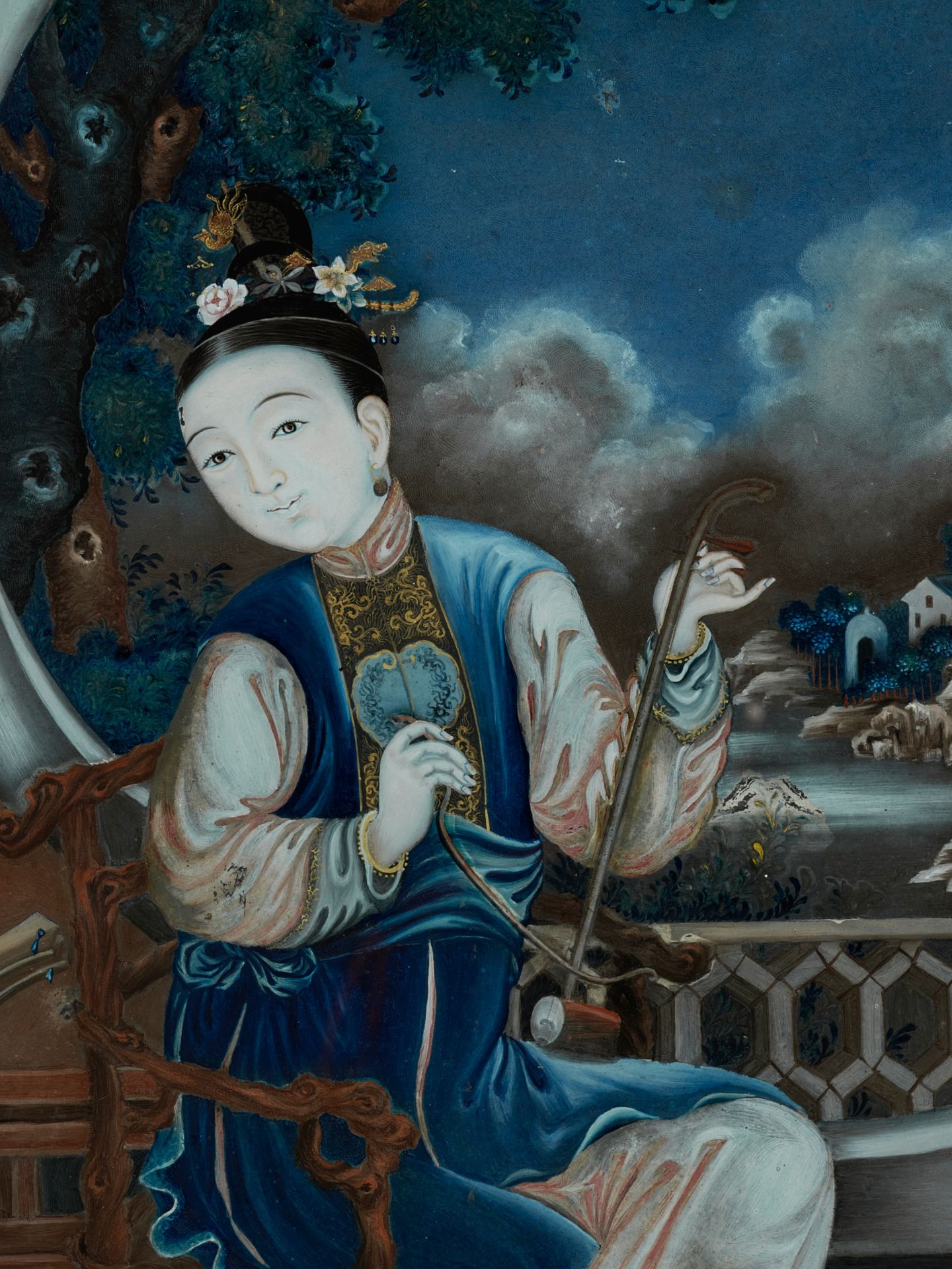 A REVERSE-GLASS PAINTING OF A LADY PLAYING THE HUQIN, QING DYNASTY - Image 2 of 5