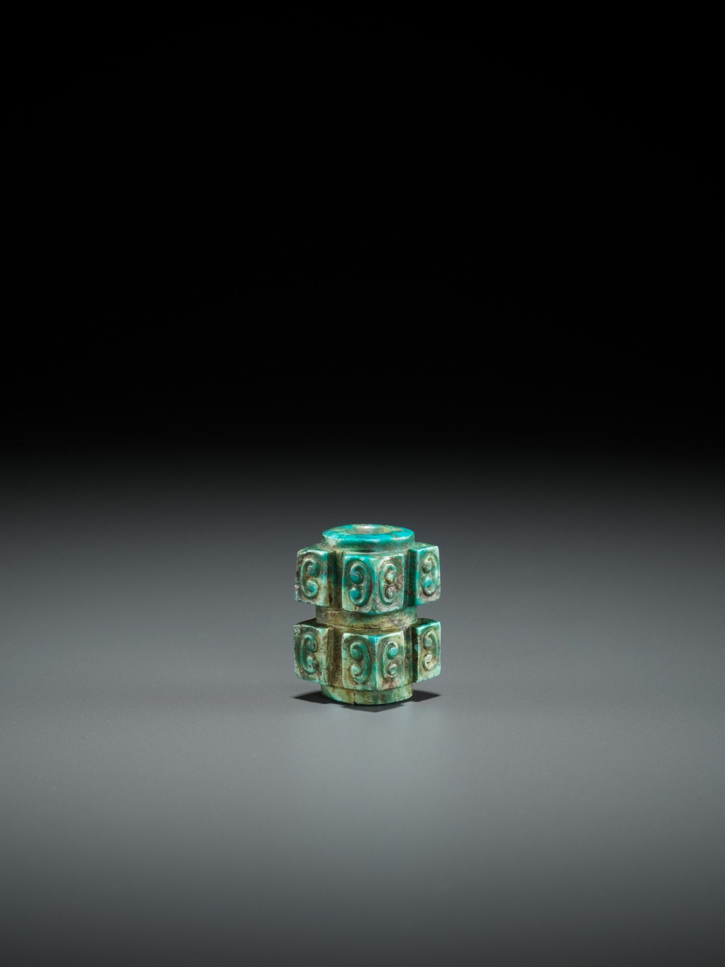 A TURQUOISE CONG-FORM BEAD, SHANG TO WESTERN ZHOU DYNASTY - Image 4 of 9