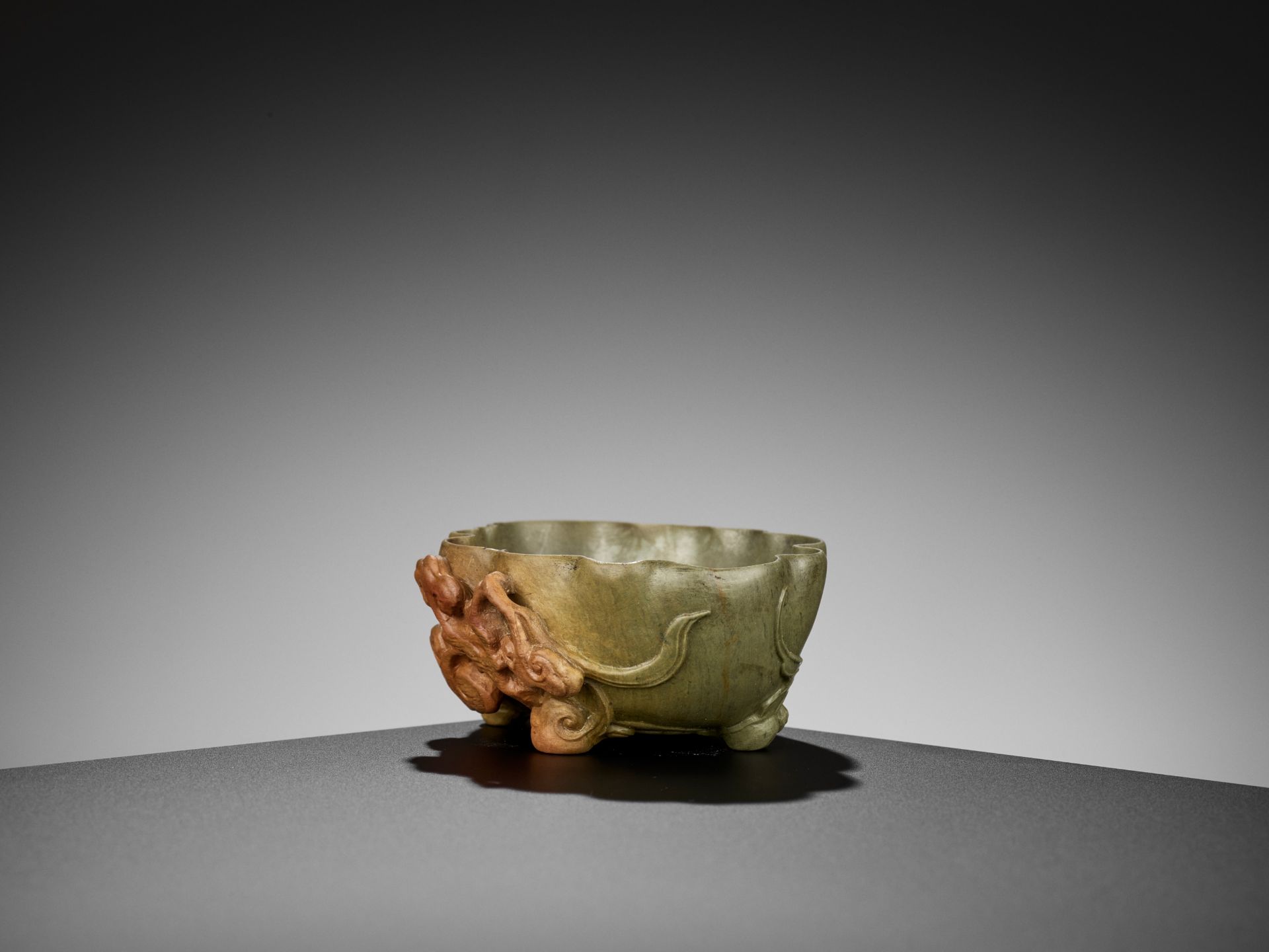 A DUAN STONE 'BAT AND LINGZHI' WASHER, QING DYNASTY - Image 7 of 10