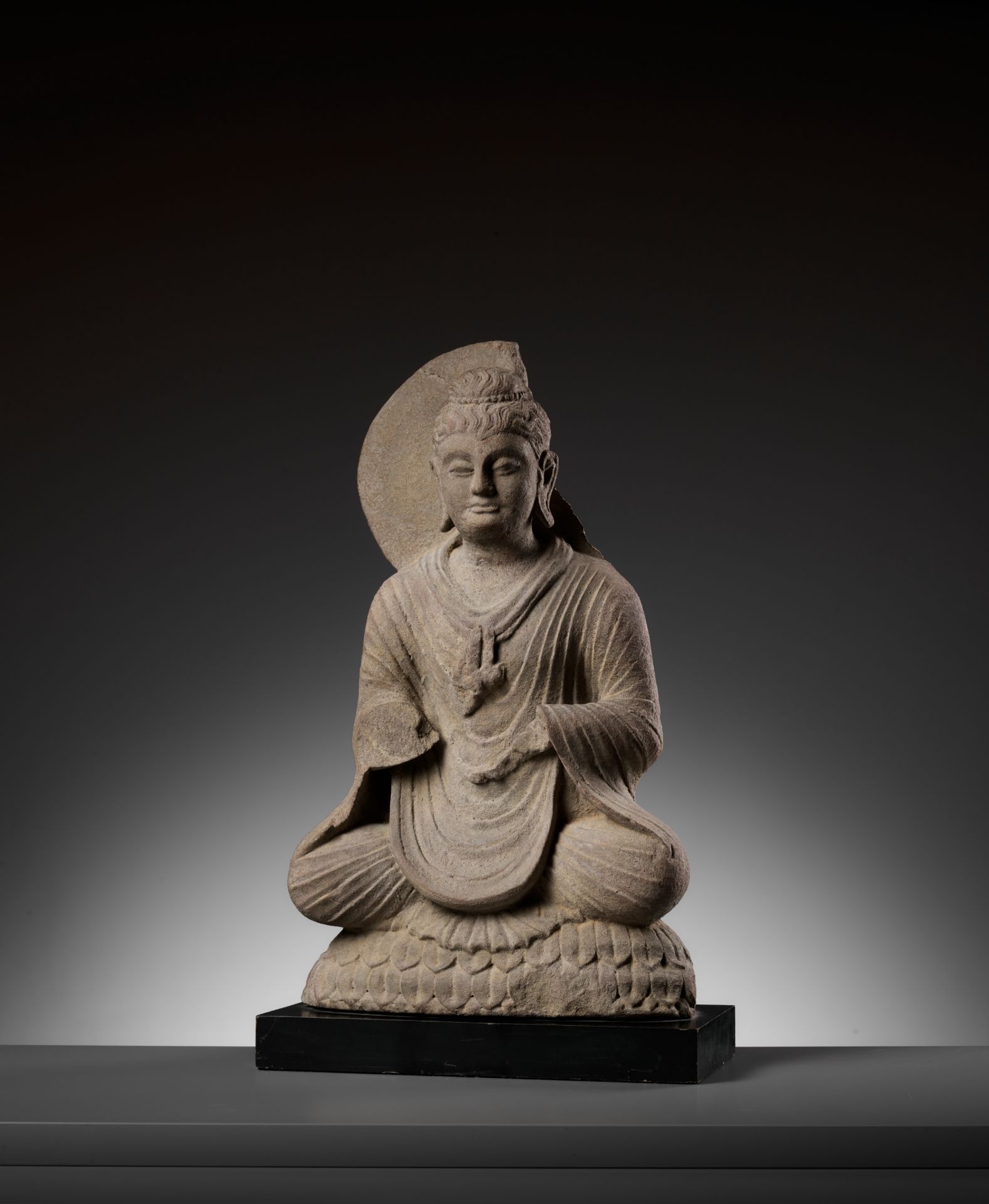 A GRAY SCHIST FIGURE OF BUDDHA AS A TEACHER, GANDHARA - Image 6 of 11