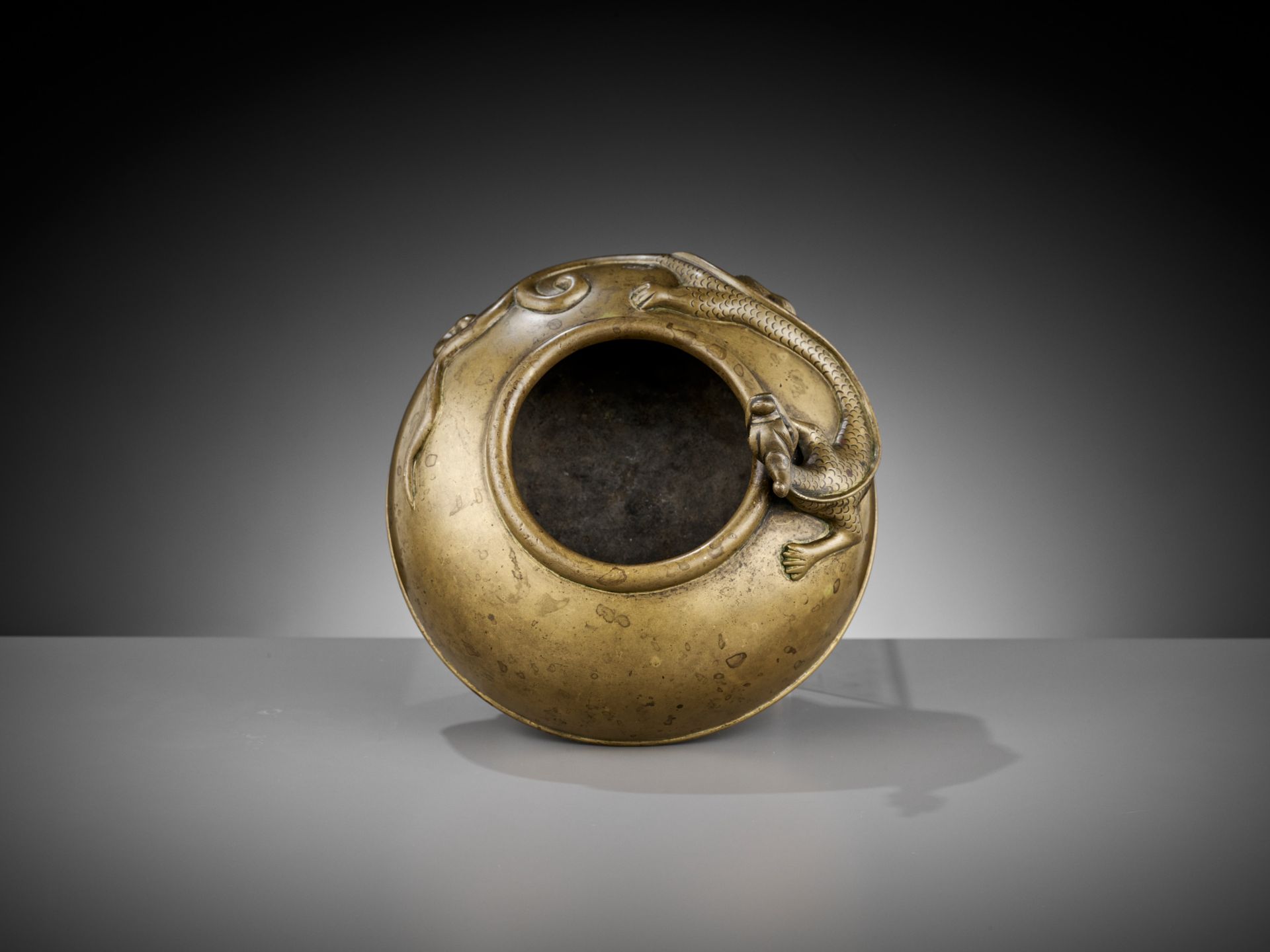 A BRONZE 'CHILONG' BEEHIVE WATERPOT, TAIBAI ZUN, QING DYNASTY - Image 10 of 12