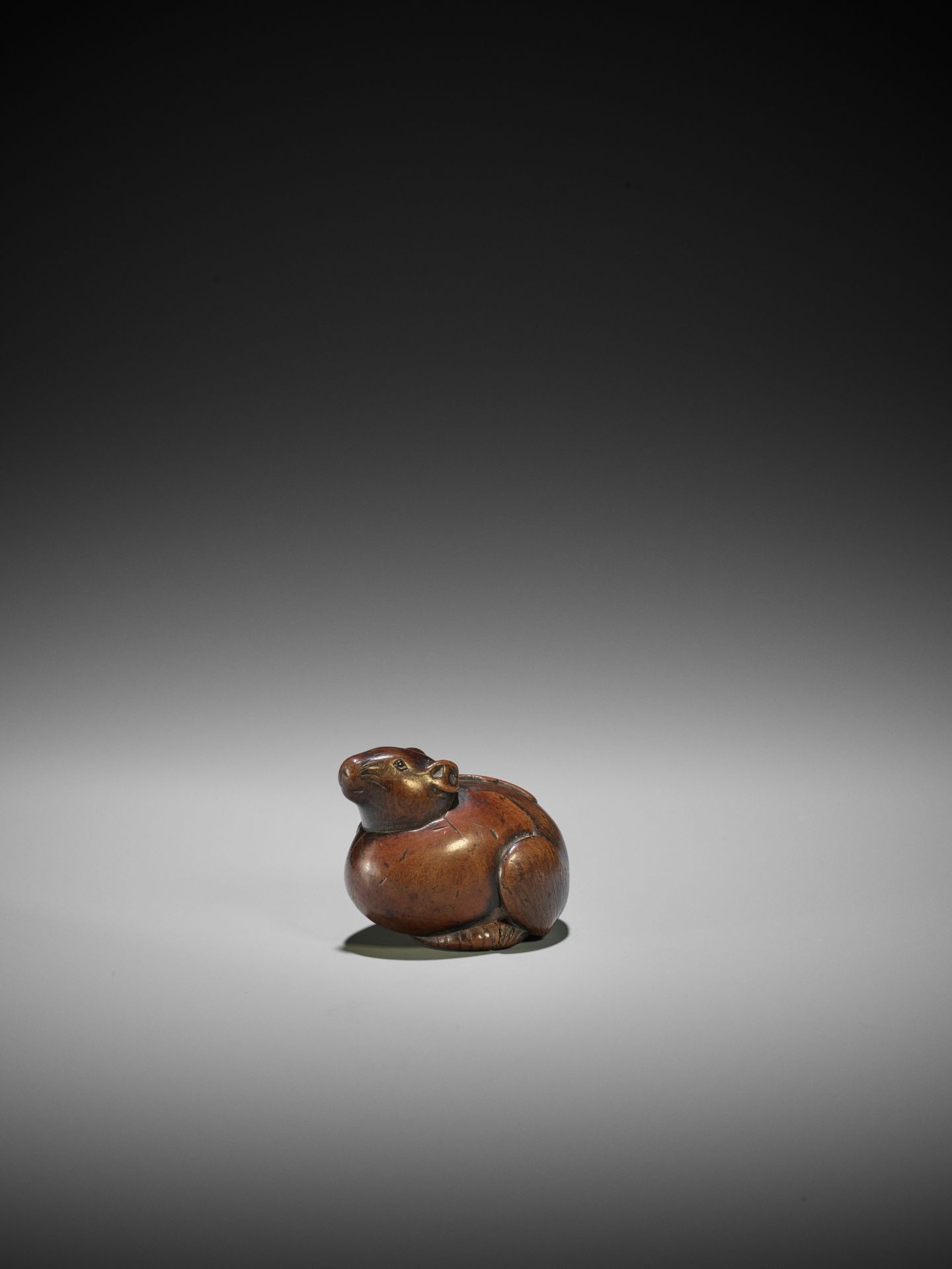 RANKO: A RARE WOOD NETSUKE OF A RAT EMERGING FROM AN EGG - Image 2 of 10