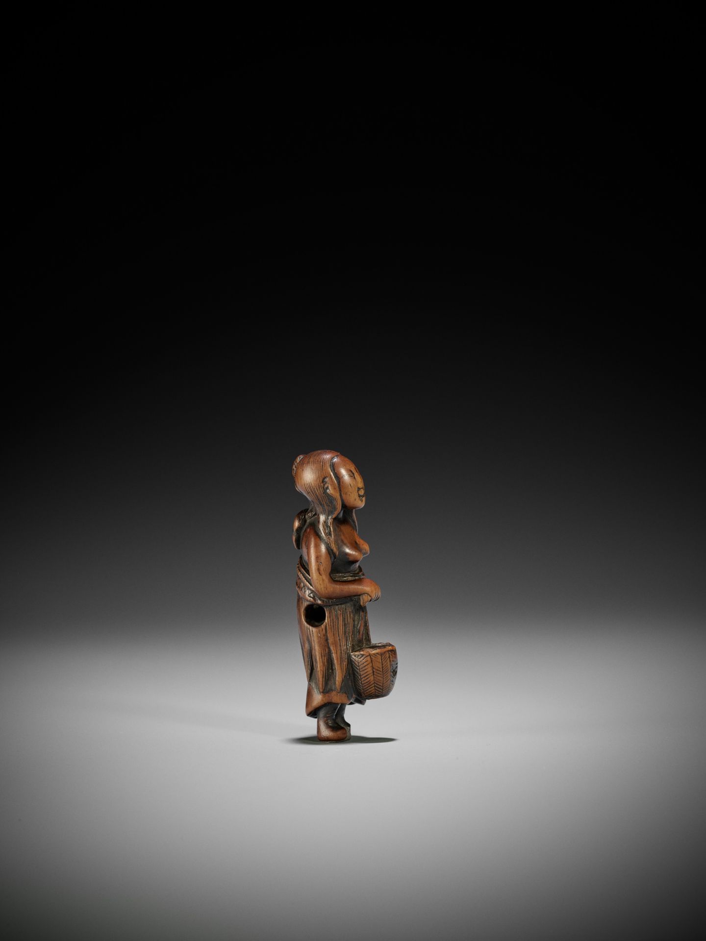 AN OLD WOOD NETSUKE OF A DIVING GIRL (AMA) - Image 6 of 6