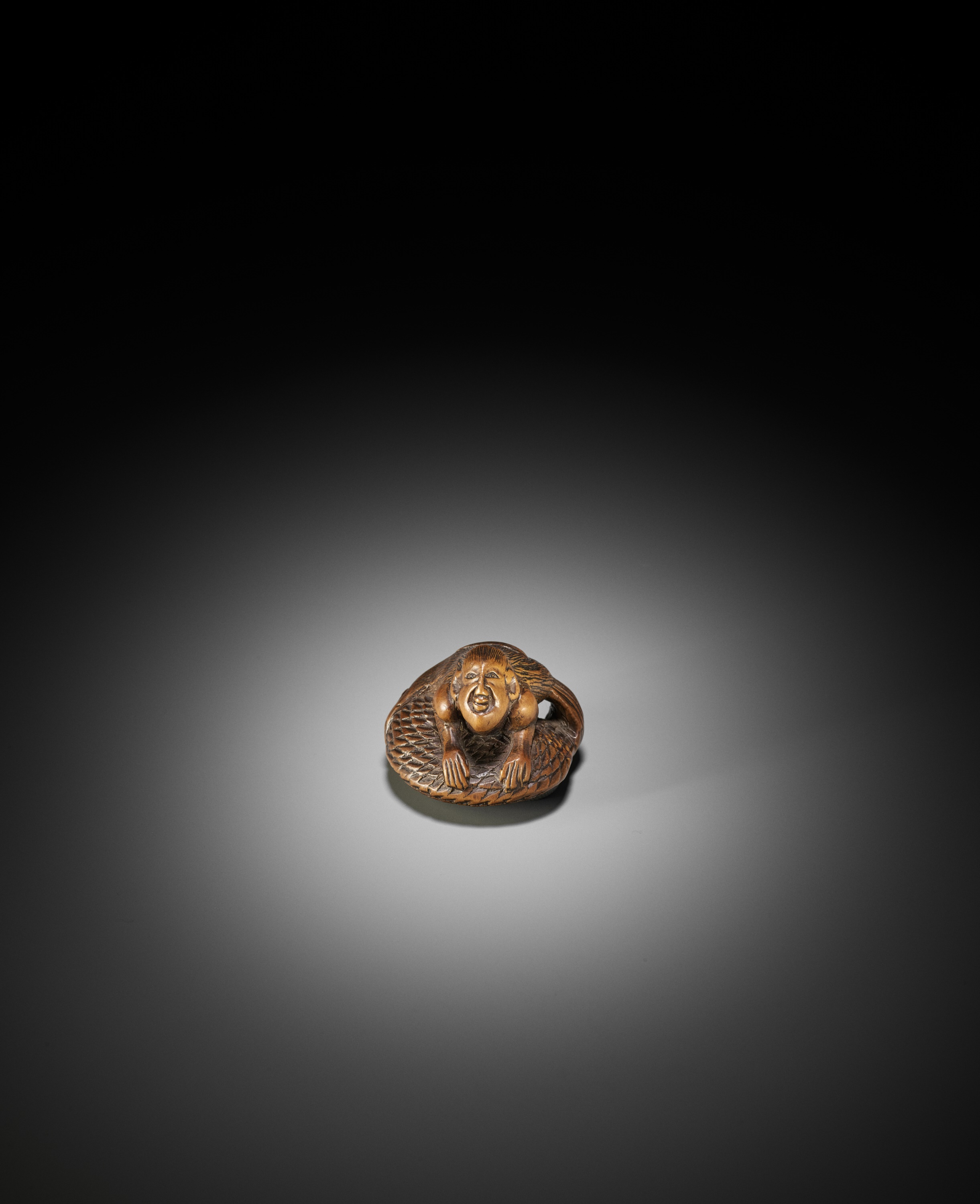 A RARE WOOD NETSUKE OF A NINGYO (MERMAID) - Image 3 of 7