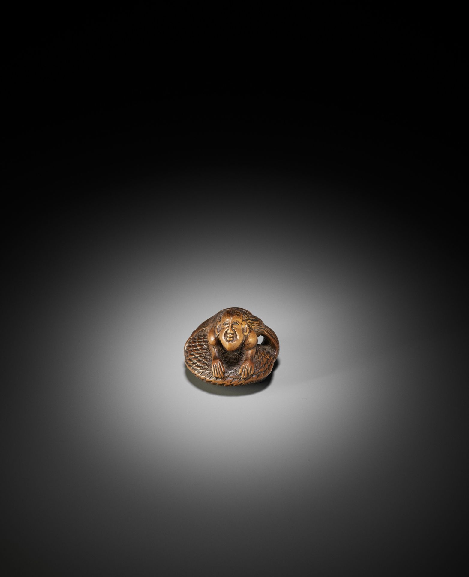 A RARE WOOD NETSUKE OF A NINGYO (MERMAID) - Image 3 of 7