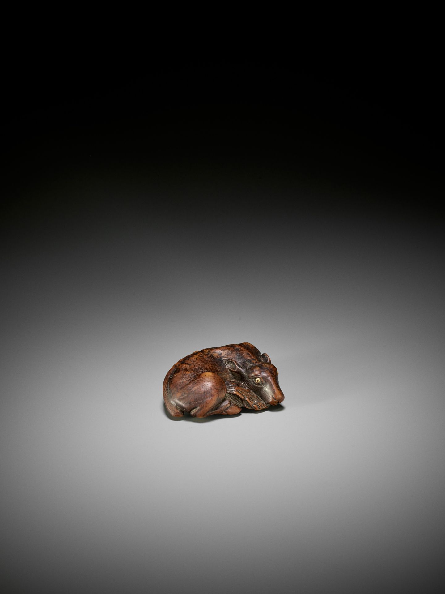 MASATOMO: A FINE WOOD NETSUKE OF A RECUMBENT DEER - Image 9 of 12