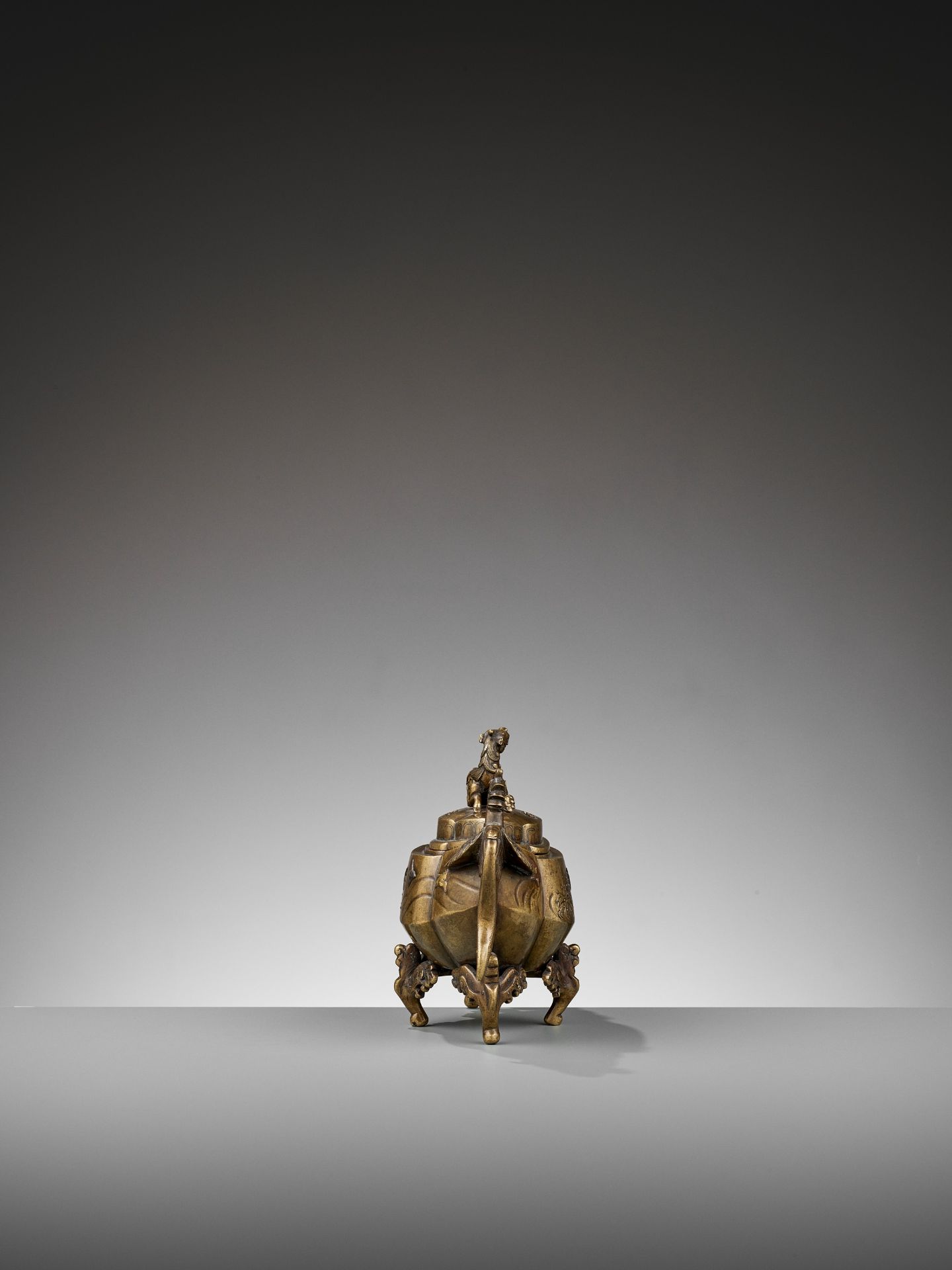 A FINE SENTOKU BRONZE 'MYTHICAL BEAST' KORO (INCENSE BURNER) - Image 10 of 12