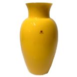 Vase Murano glass cased shaped yellow railing, signed Carlo Moretti. H 39 cm, neck diameter 14.5 cm