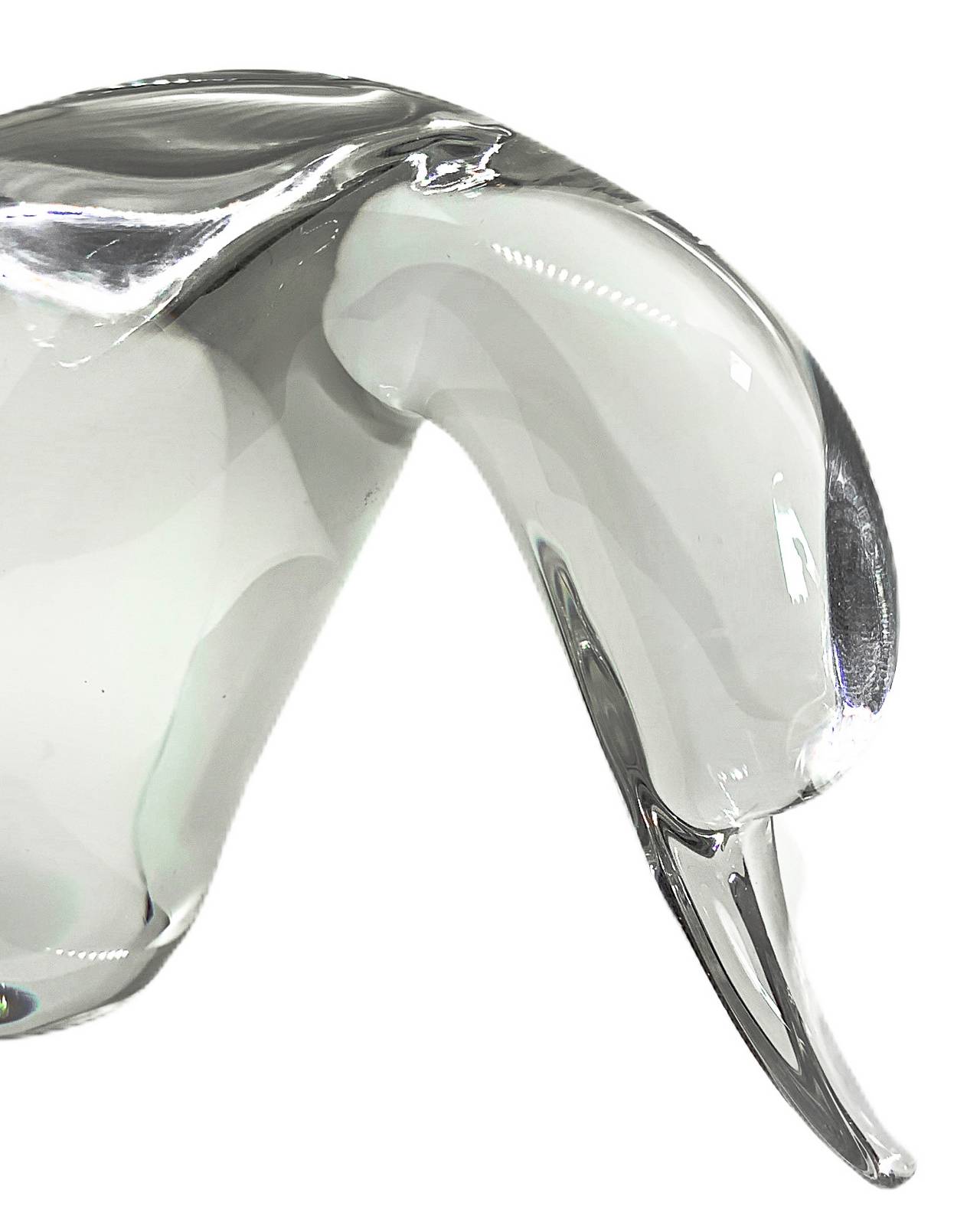 Sculpture in crystal informal taste depicting duck, 20th century. 12 cm H x 24 cm Signed on the base - Image 3 of 4