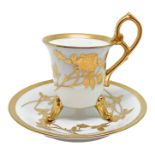 Tet-a-tet tea set in porcelain OHASHI, O.H.C. In white porcelain with gold decoration. H 6,8 cm cup