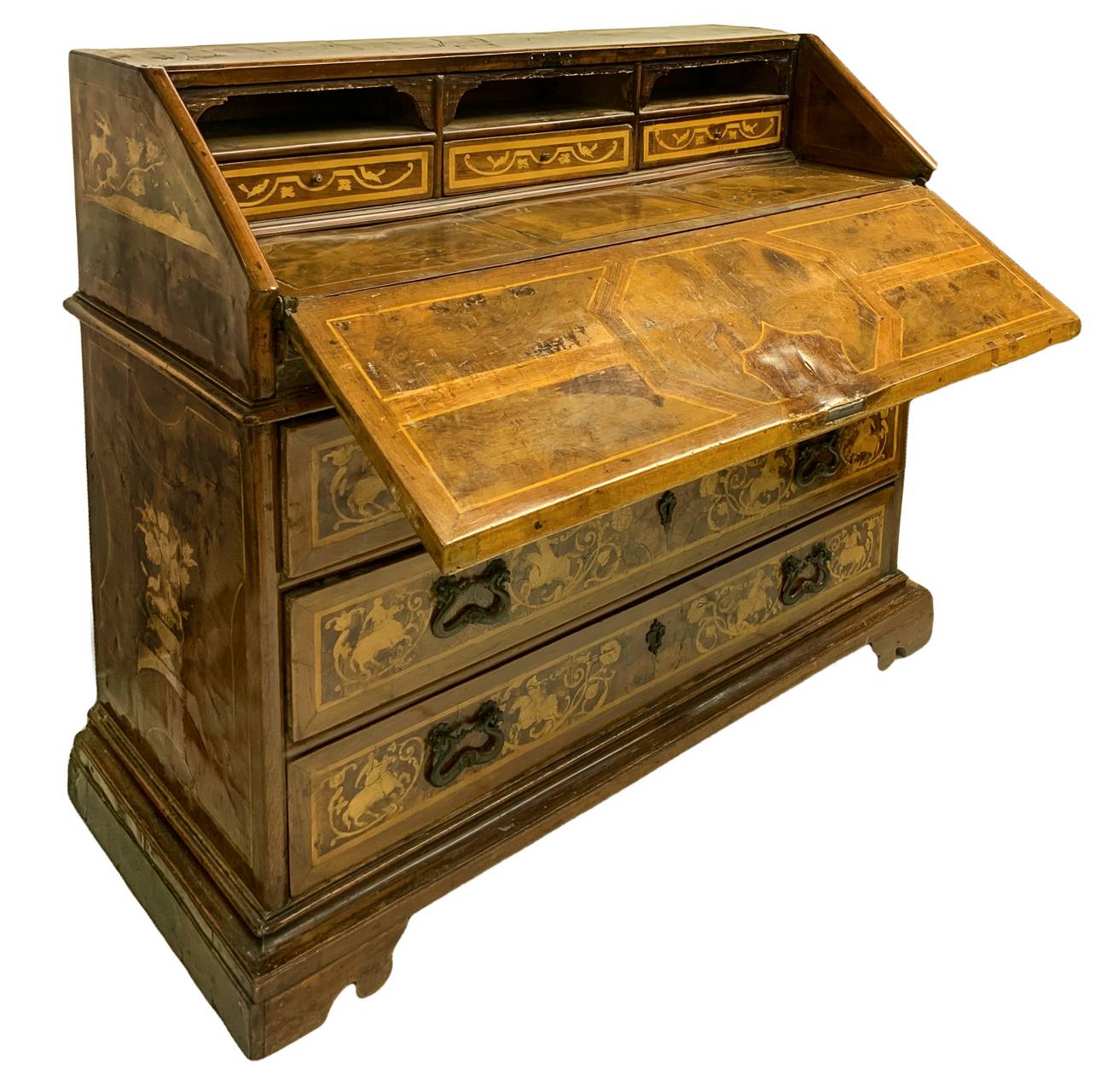 Drawers in walnut with ribalta, eighteenth-century, Lombardy. On the front, three drawers topped wi - Image 4 of 10