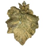 Tidy golden zama depicting leaf with woman playing. 20th Century 25 Cm