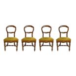 Four wooden chairs of the walnut, late nineteenth century. Breaking in a back, glued. H cm 87. Seat
