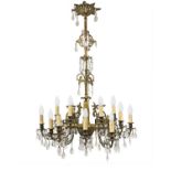 Ancient brass chandelier with 18 lights with glass charms , nineteenth century. H 100 cm, diameter 7