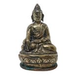 Small statue in gilded metal depicting Buddha, the early twentieth century. H 8 cm