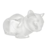 Lalique, sculpture depicting cat Vettro transparent, acid-etched surface 80s. Signature engraved. 11