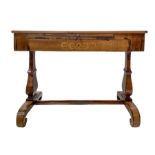 Writing desk Charles X rosewood inlaid on the surface and sides. Legs lyre with central attachment.