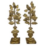 Pair of brass palms of gilded wooden bases Leaf. Nineteenth century. H 31 cm Base 8x8 cm