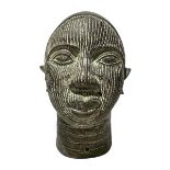 Bronze cire perdue sculpture Ife, Nigeria. First half of the twentieth century. H 27 cm