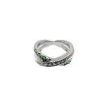 Ring double turn, crossing, one with emeralds and Diamonds one. Gr 7.6