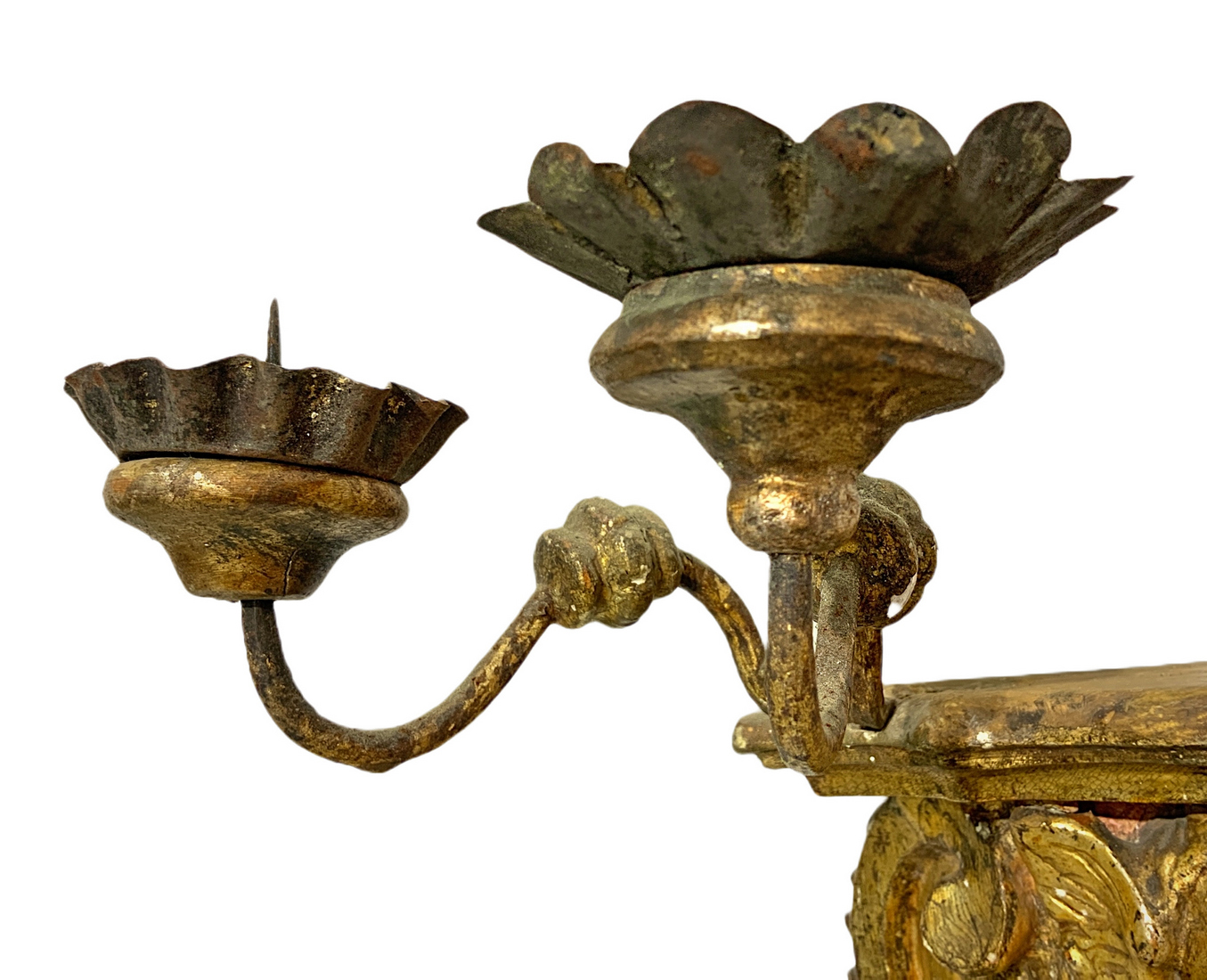 Shelved candle holders, four lights in gilded wood leafy, Sicily, eighteenth century. With arms and - Image 4 of 6