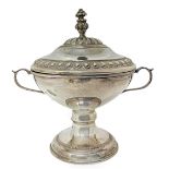 Small sugar bowl in the neoclassical style, silver 800. Gr 173.8