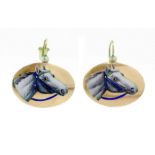 12K gold earrings with enamel depicting a horse's head. Gr 3.5