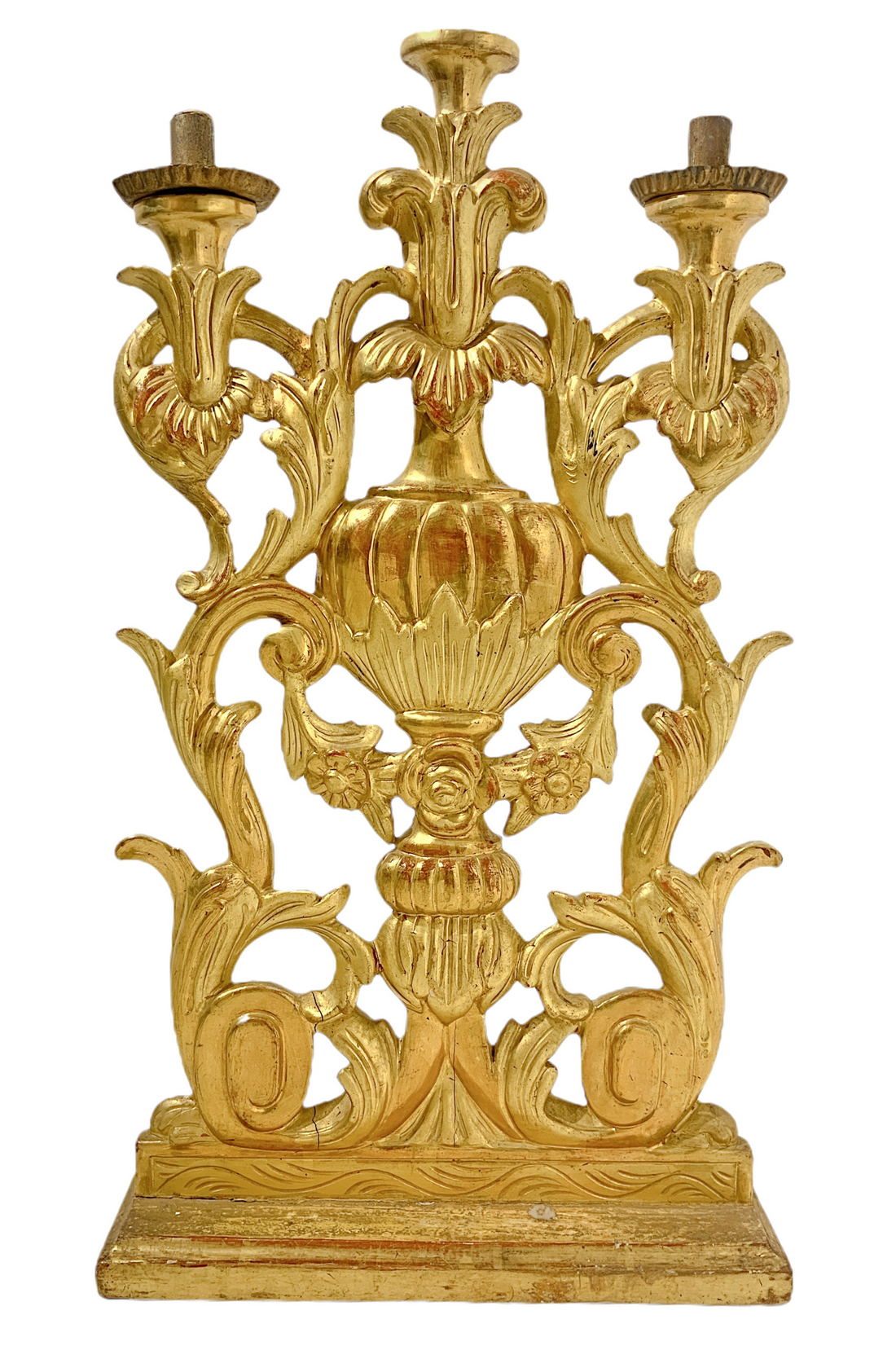 Candlestick with three golden wood lights, late eighteenth century. H 78 cm, 43x15 cm base.