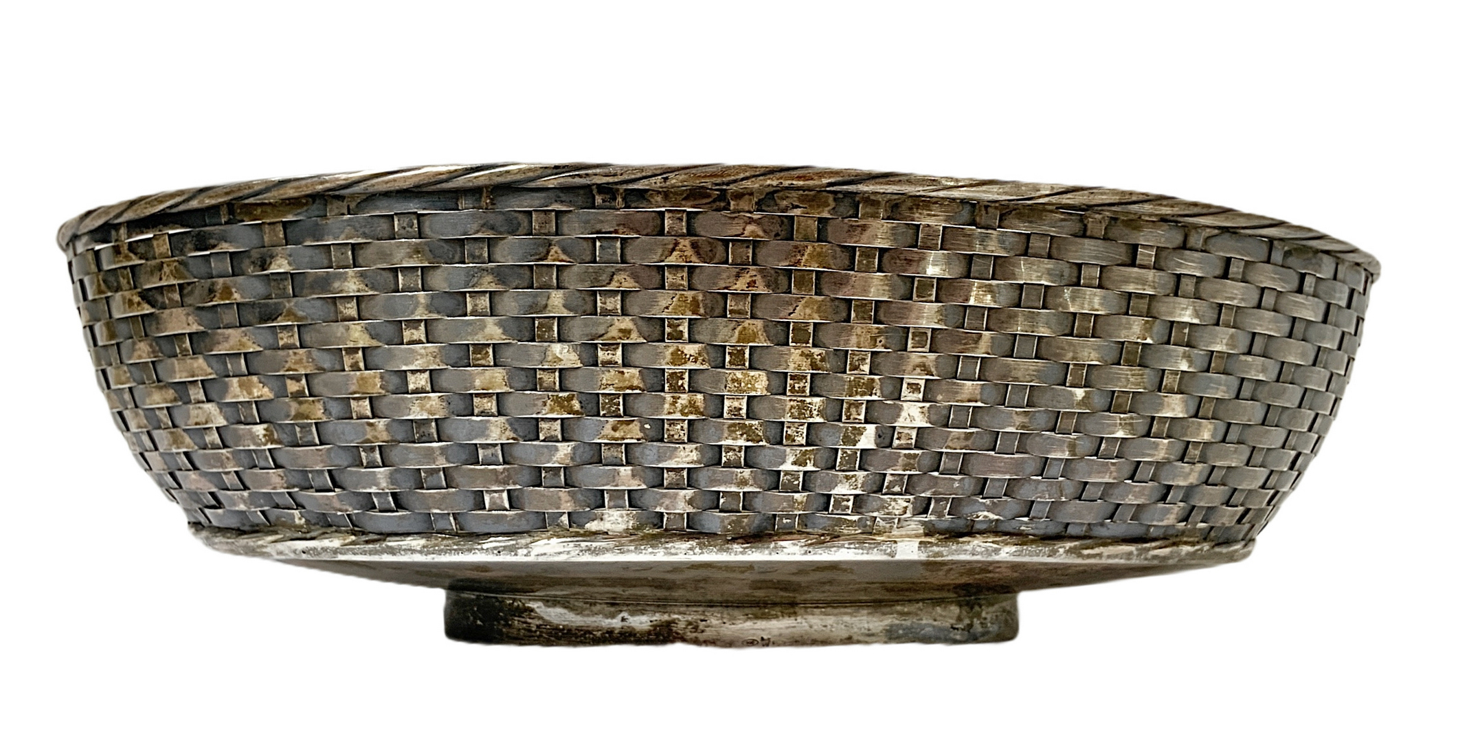 silver oval centerpiece, a woven basket, early twentieth century. Gr 514. H 8 cm x27x28 - Image 2 of 5