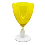 Yellow goblet, 20th century. . H 21 cm