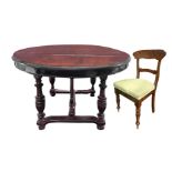 Round mahogany table extendable with four chairs and servicing. Table h 82 cm, diameter of 137 cm. F