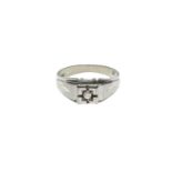 Men's ring in white gold with diamonds
