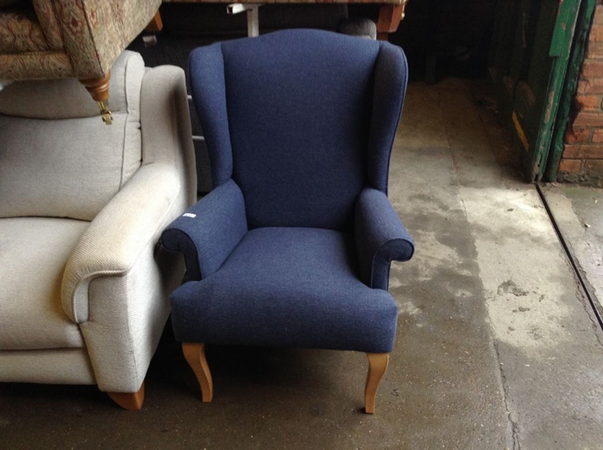 BLUE FABRIC WING CHAIR TR002093 W00861026
