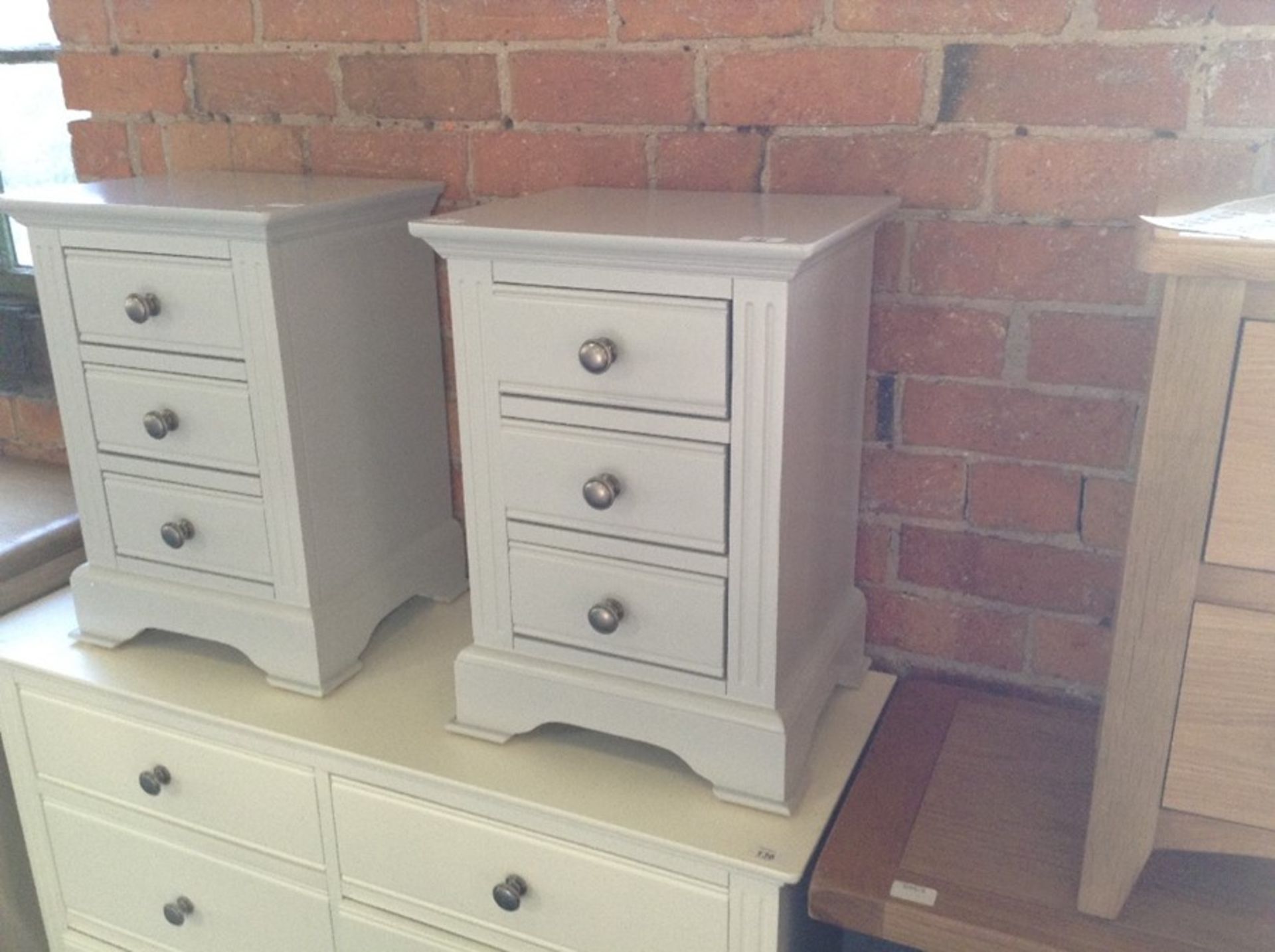 Banbury Grey Painted Large Bedside Table (G66-22 -BP-LBSC-G)