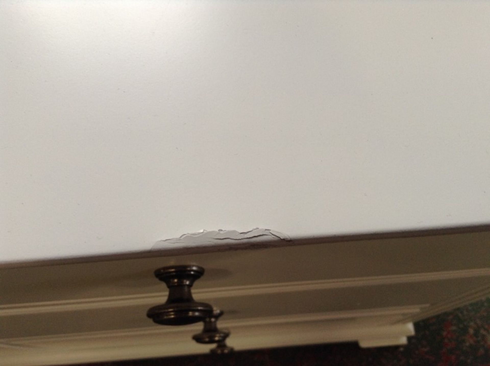 Banbury White Painted 6 Drawer Chest (DAMAGED) (I47 -BP-6DC-W) - Image 2 of 2