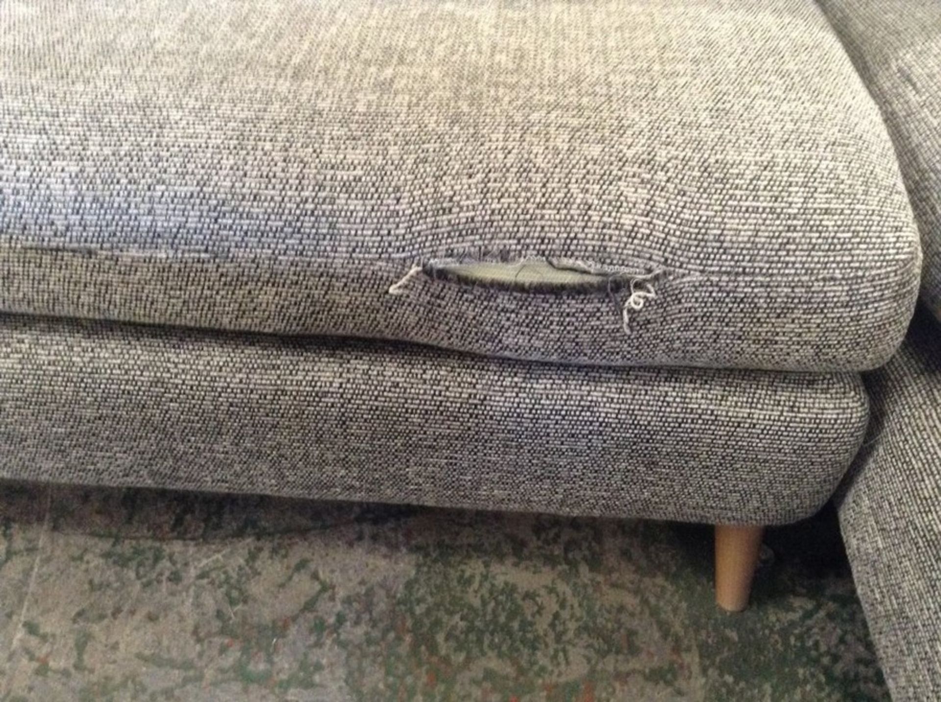 GREY PATTERNED 2 PART CORNER GROUP CHAIR AND FOOTS - Image 2 of 2