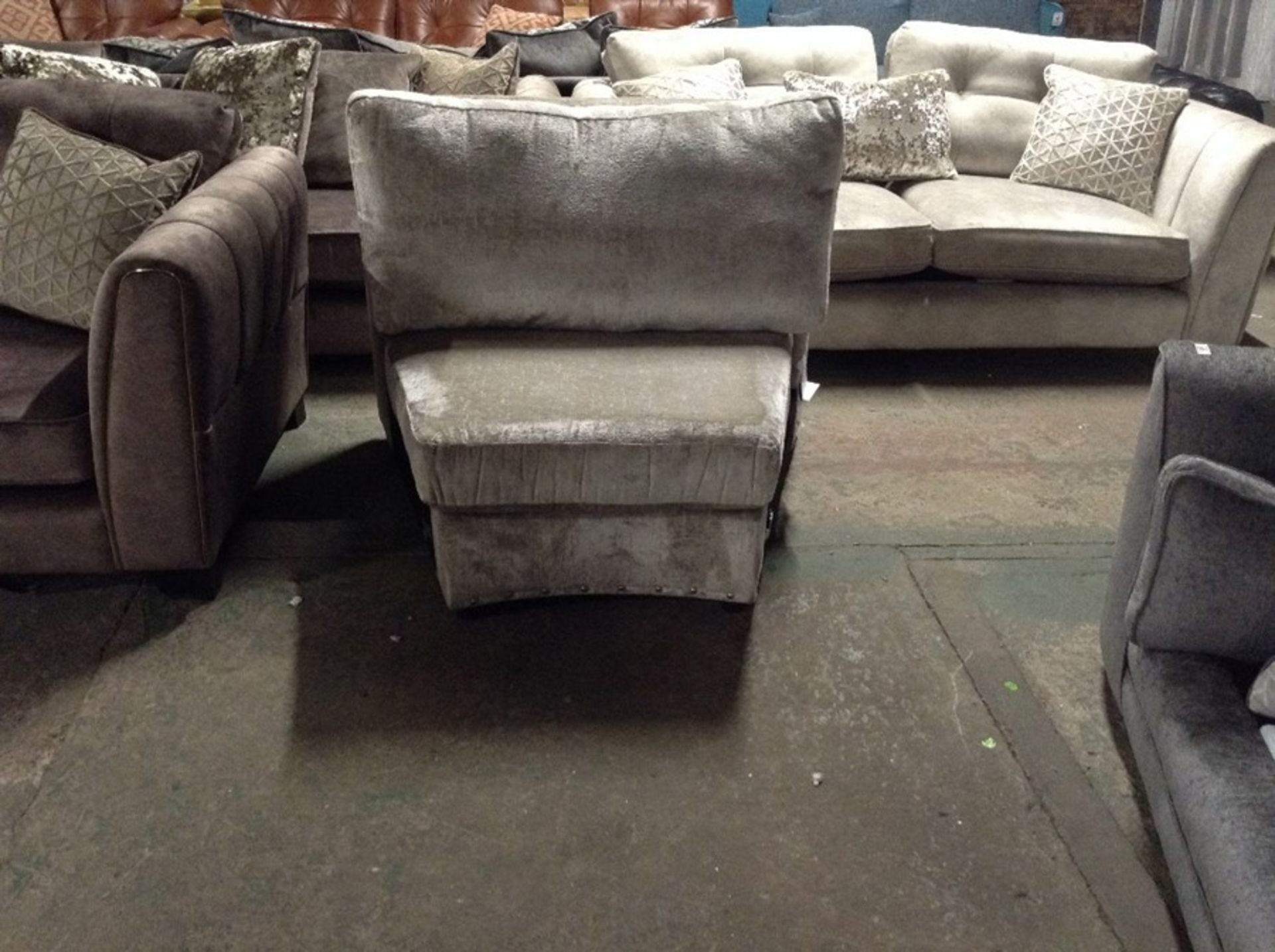 SILVER PART SOFA HH22-689828