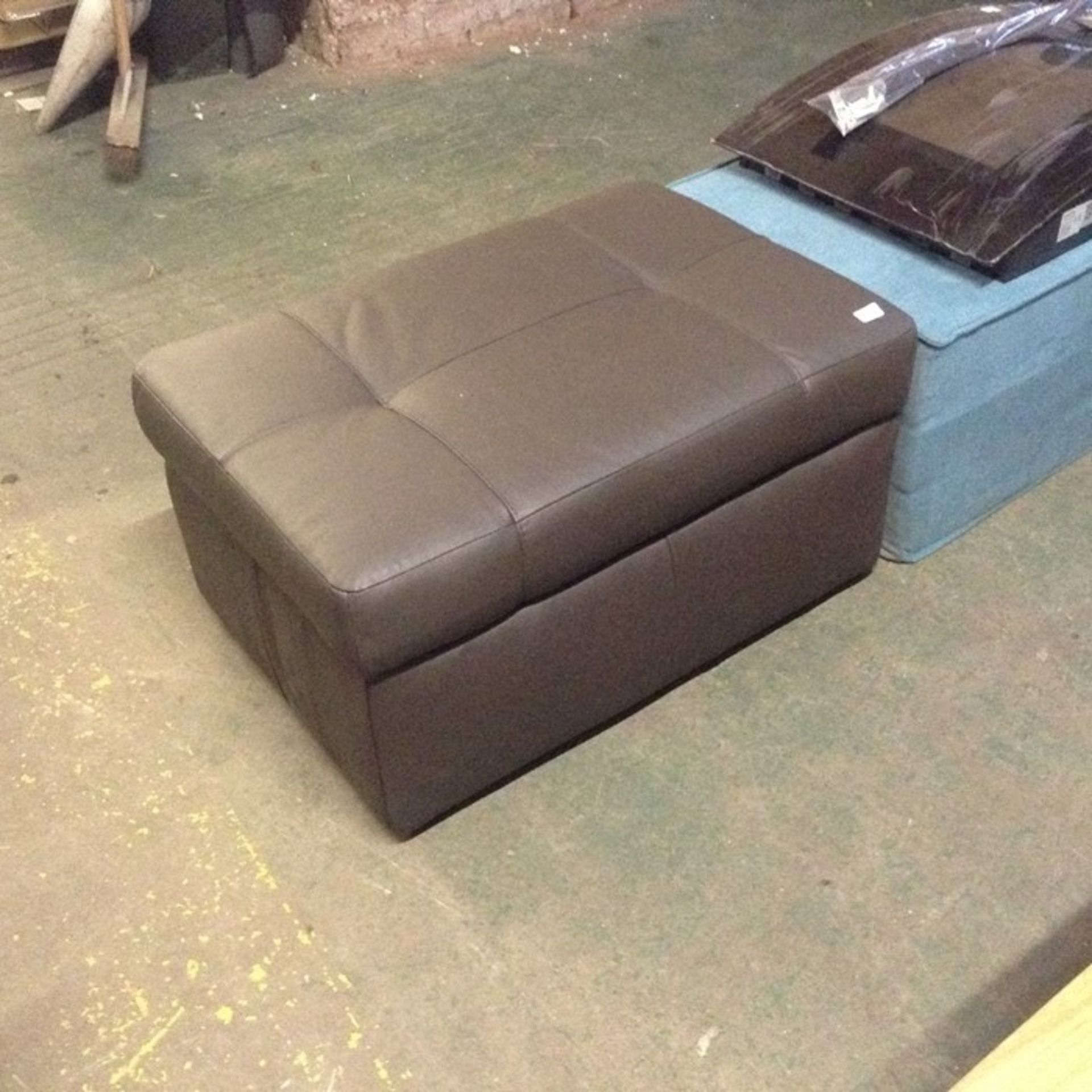 BROWN LEATHER STORAGE FOOT STOOL