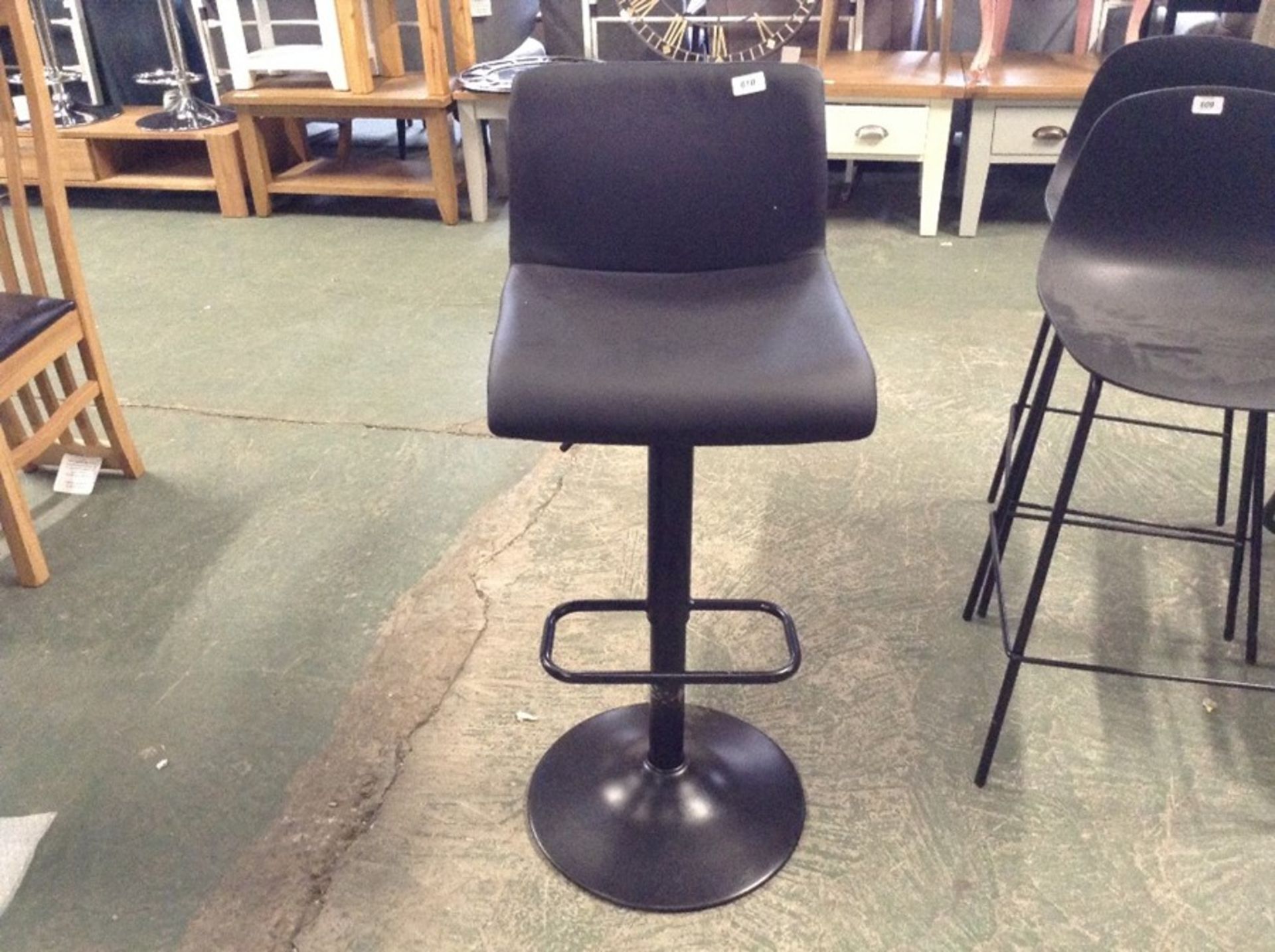 |X1| BAR STOOL |RRP-| |NO CODE|