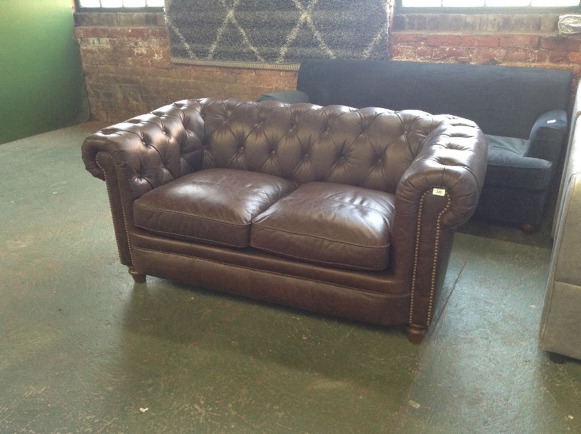 BROWN LEATHER CHESTERFIELD 2 SEATER HH27-150563-43
